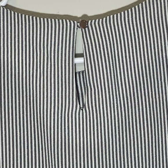 Monteau Size Medium Striped Ruffle Sleeve Blouse - Picture 8 of 10